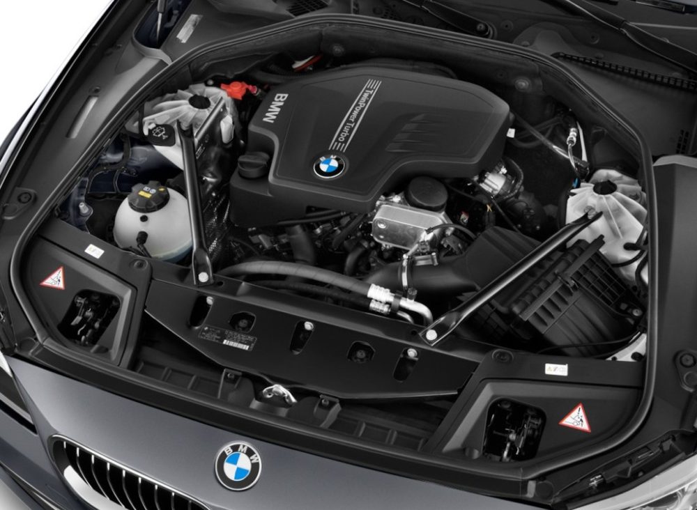 Hasil gambar untuk BMW 5 Series engine 2017