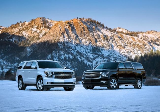 2015 Chevy Tahoe Black and White