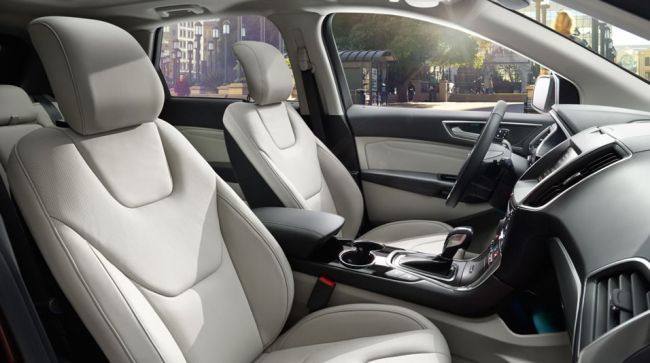 2015 Ford Edge Interior side View