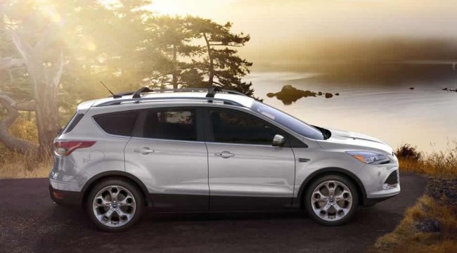 2015 Ford Escape Side View