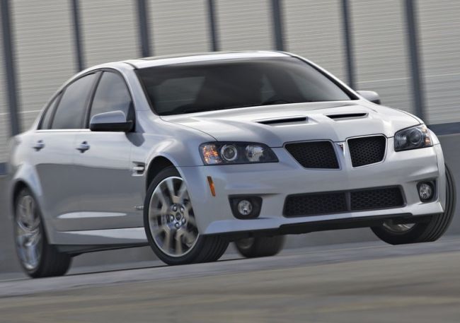 2015 Pontiac G8 Front Right Side