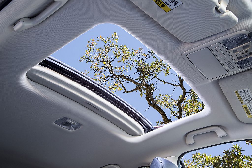 2015 Honda CR-V interior