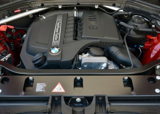 2015 BMW X4 Engine