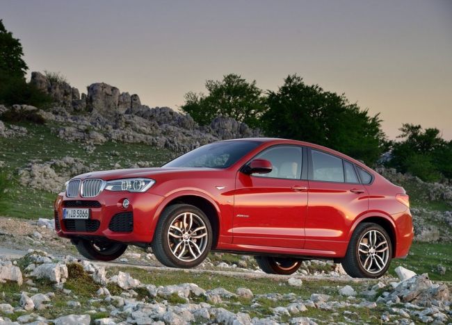 2015 BMW X4 Side View