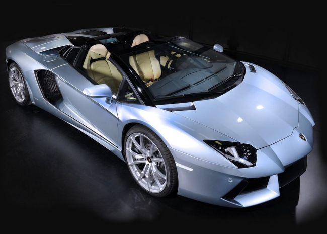 2015 Lamborghini Aventador Exterior