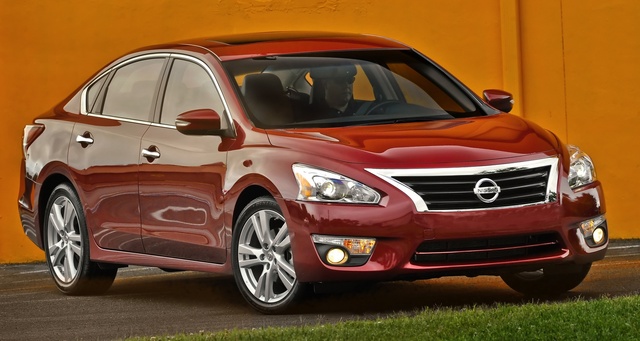 2015 Nissan Altima Exterior