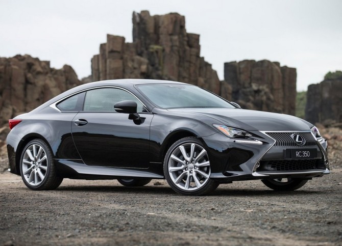 2015 Lexus RC350 Side View