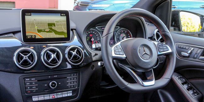 2015 Mercedes B200 Control Panel