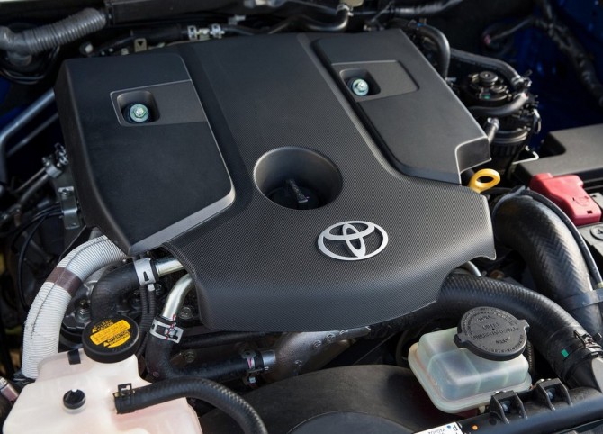 2015 Toyota Hilux Engine