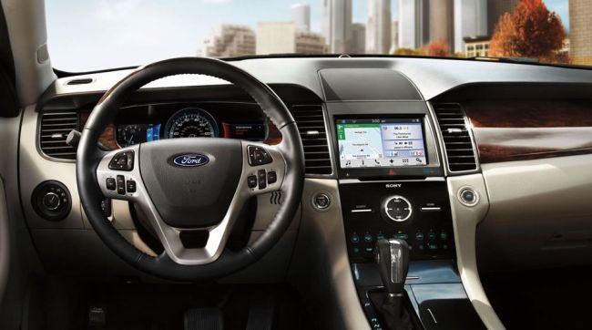 2016 Ford Taurus Dashboard