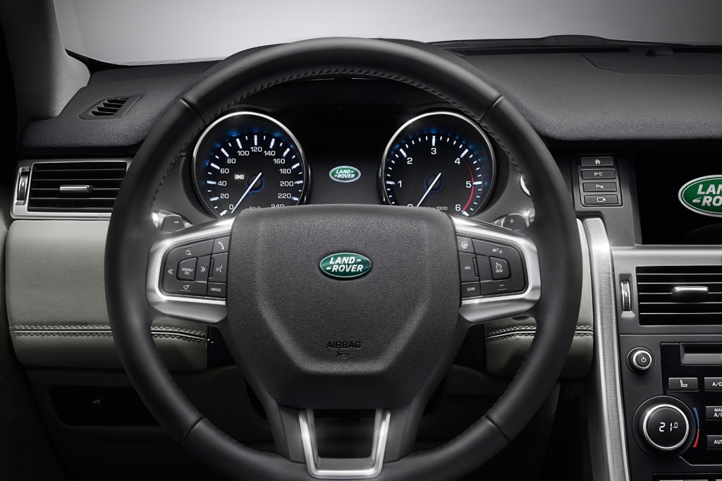 2015 Land Rover Discovery Sport interior
