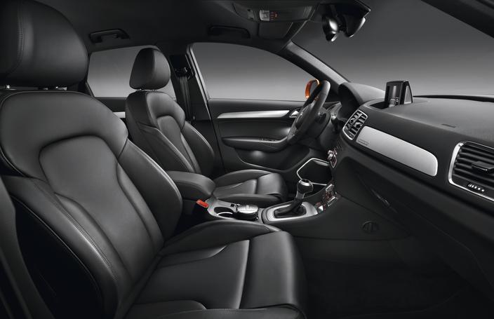 2015 Audi Q3 interior