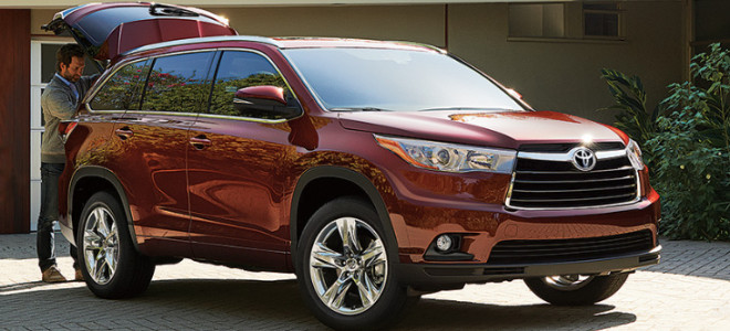 2015 Toyota Highlander 7 passenger SUV