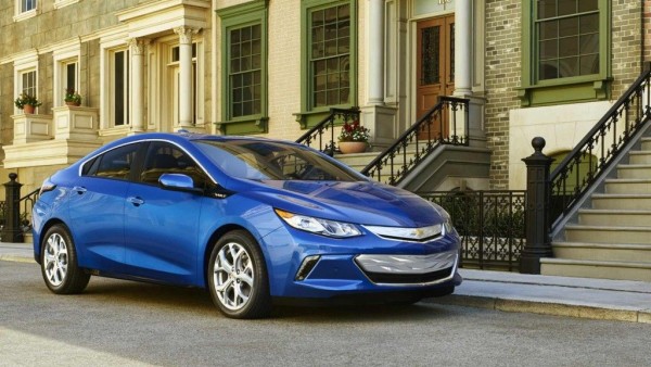 2016 Chevy Volt electric car review, price, specs