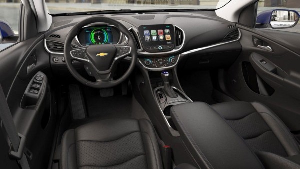 2016 Chevy Volt interior