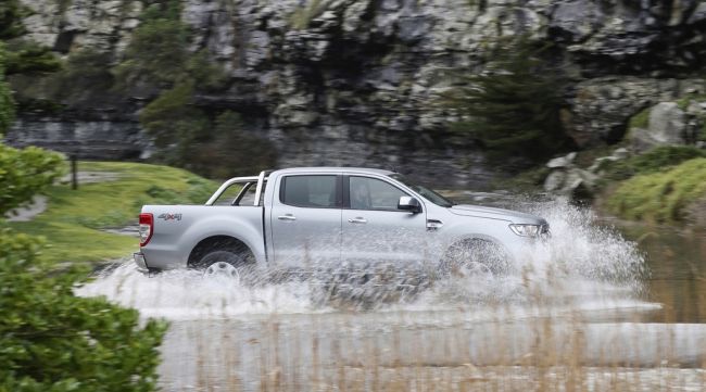 2016 Ford Ranger Water Side View