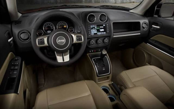 Jeep Patriot 2016 interior