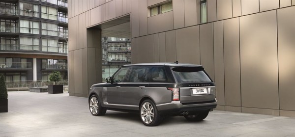 Range Rover SVAutobiography 2016 luxury SUV review