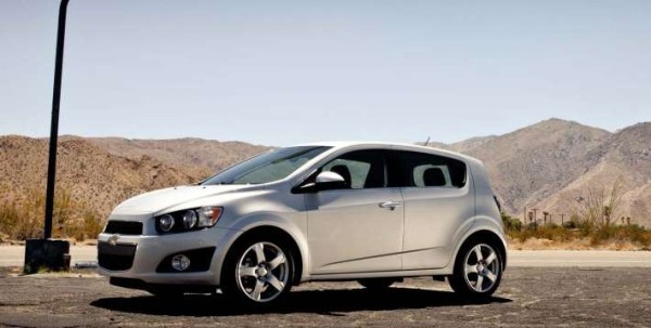 2017 Chevy Sonic EV reivew, mpg, specs, price