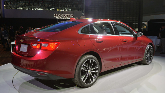 2016 Chevrolet Malibu Hybrid Rear and Right Side View