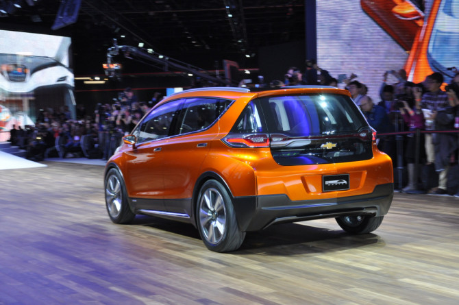 2017 Chevrolet Bolt Specs Review Info News