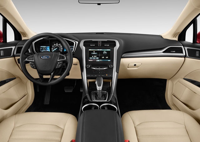 2017-Ford-Fusion-Interior1