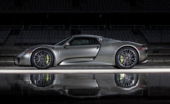 2015 Porsche 918 Spyder 1