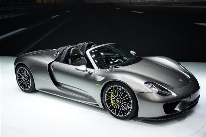 2015 Porsche 918 Spyder Exterior