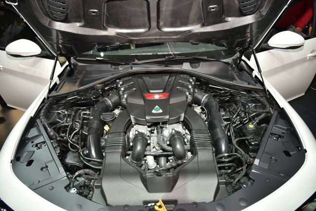 2016 Alfa Romeo Giulia Engine