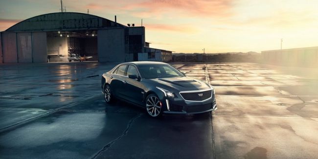 2016 Cadillac CTS-V Surround