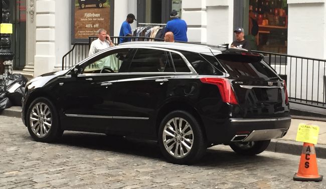 2016 Cadillac XT5 Side View