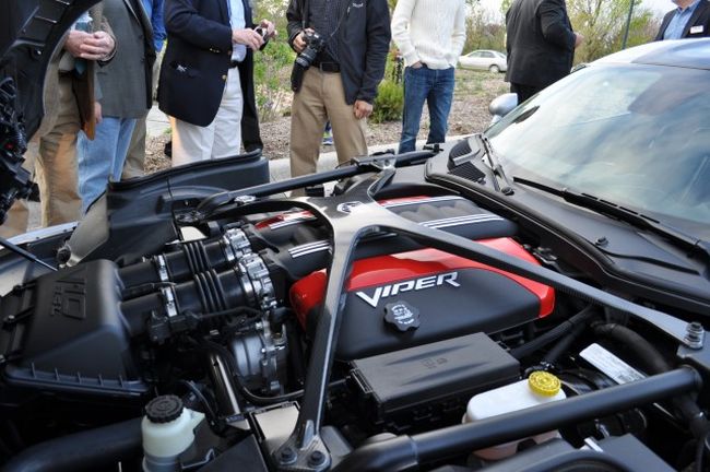 2016 Dodge Viper ACR Engine
