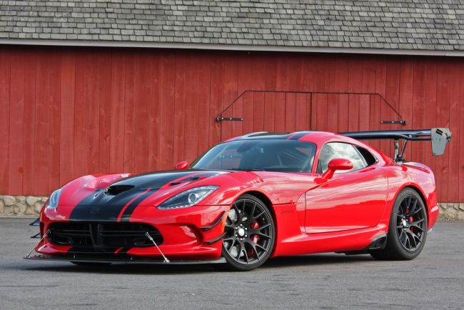 2016 Dodge Viper ACR Side