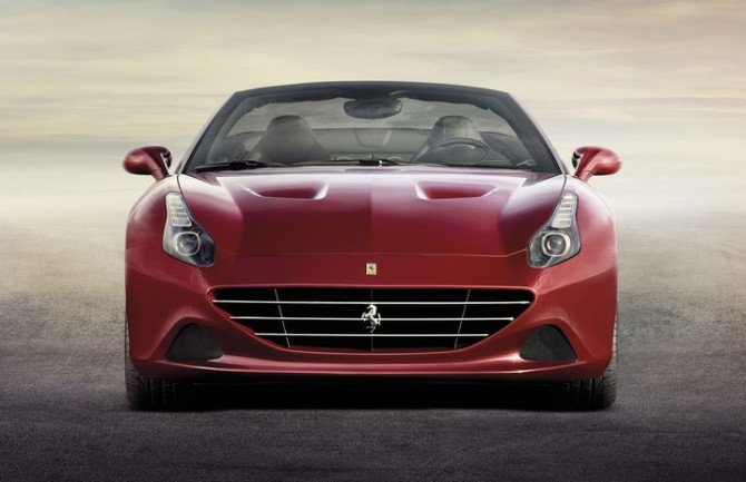 2016 Ferrari California T Front