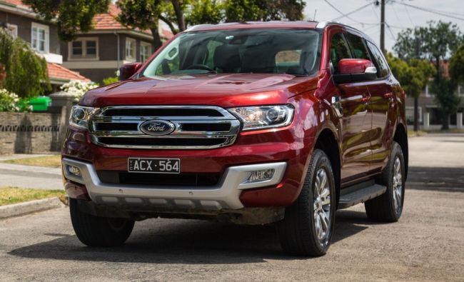 2016 Ford Everest Front