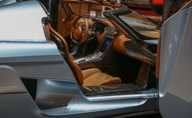 2016 Koenigsegg Regera Interior