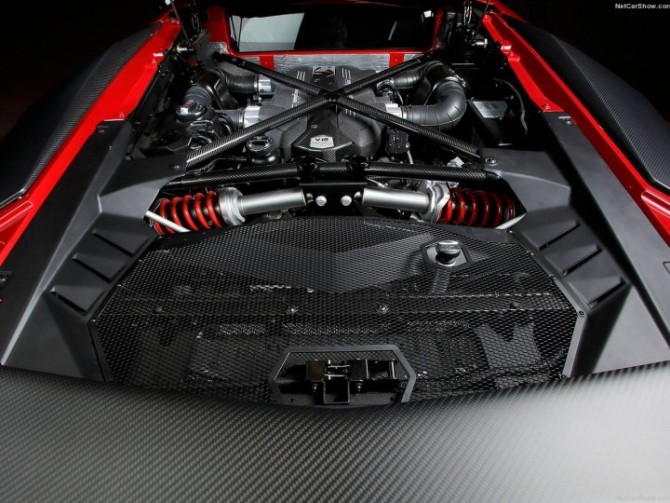 2016 Lamborghini Aventador Engine 1