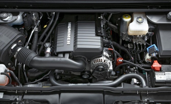 2016 Hummer H2 Engine