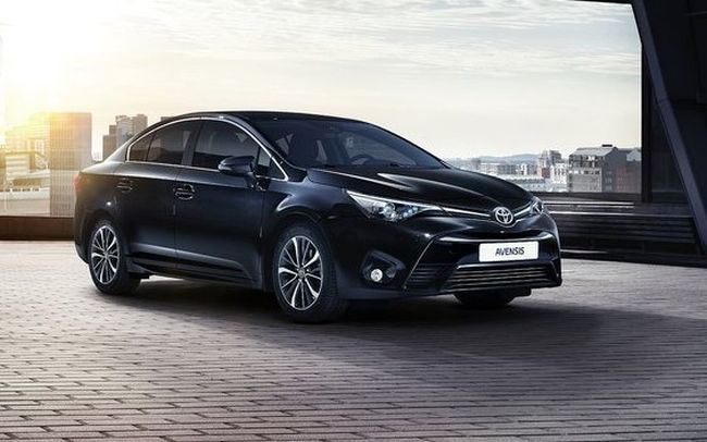 Toyota avensis 2016