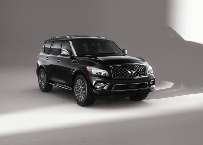 2017 Infiniti QX80 Front Right Side