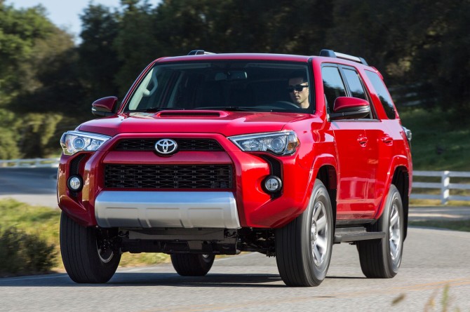 2017 Toyota 4Runner On the road