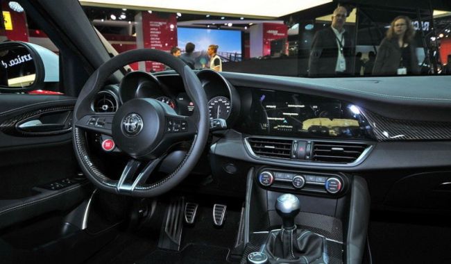 2016 Alfa Romeo Giulia QV Interior