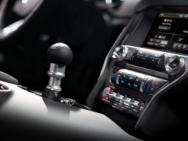 2016 Ford Thunderbird Interior