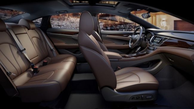 2017 Buick Regal Interior