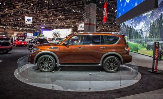 2017 Nissan Armada Side View